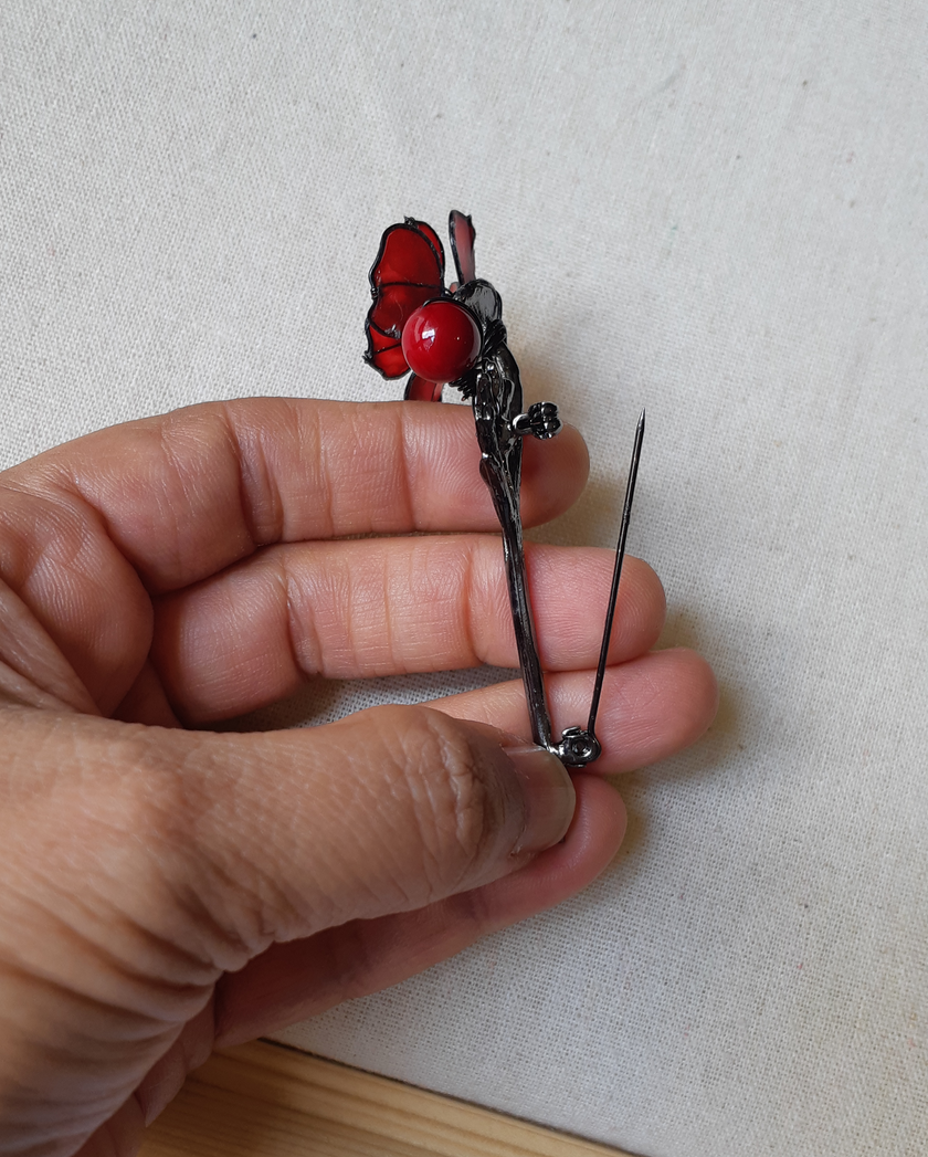 Red Poppy flower brooch pin/coat pin