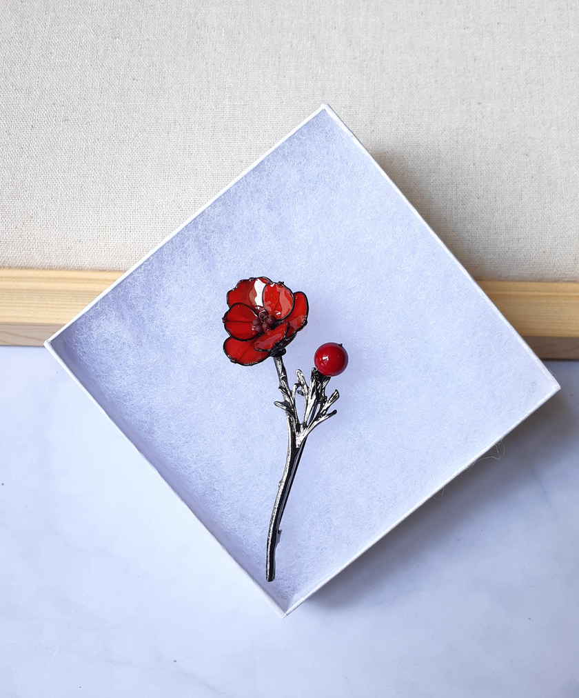 Red Poppy flower brooch pin/coat pin