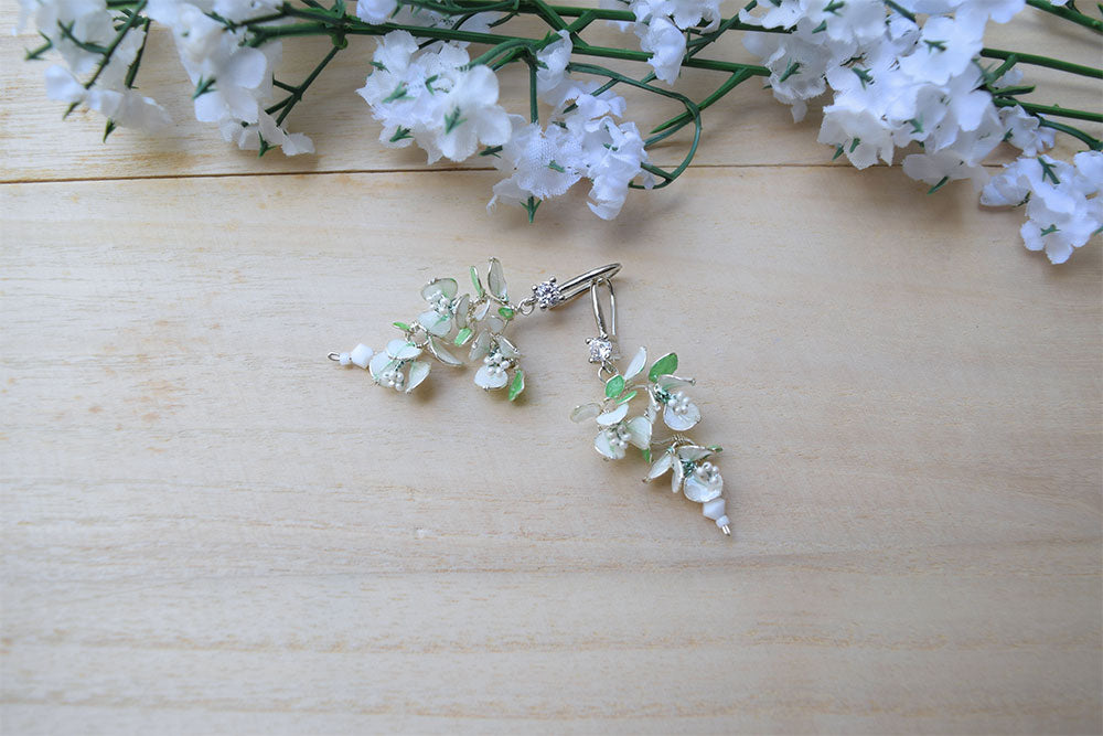An elegant dangle flower earrings white Bougainvillea, tiny 7MM flowers leaves, white and pastel green, Silver finish