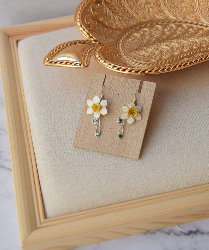 Daffodil earrings White yellow flower