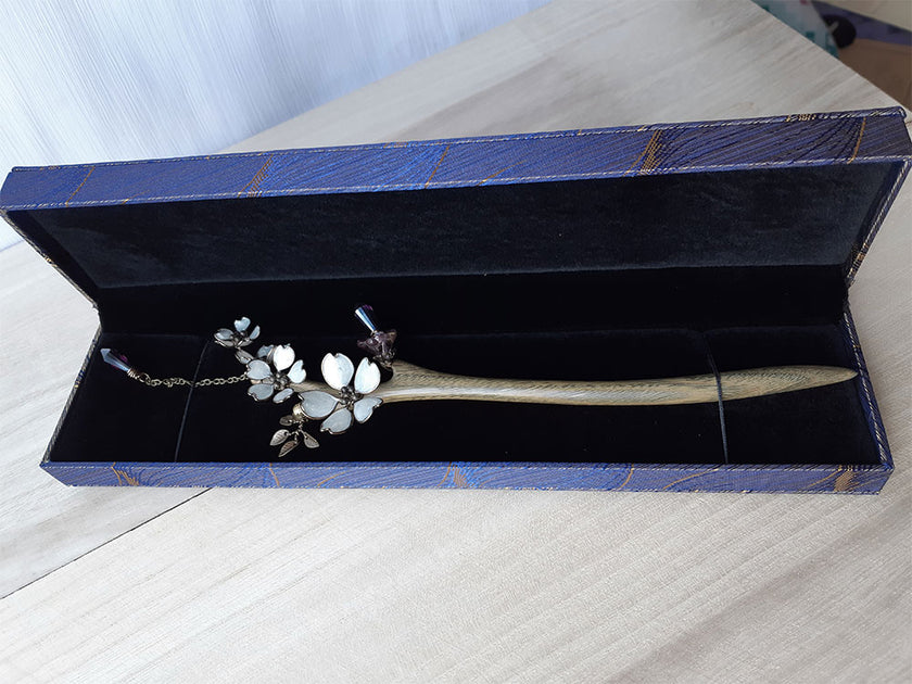 White Blossom Hair stick