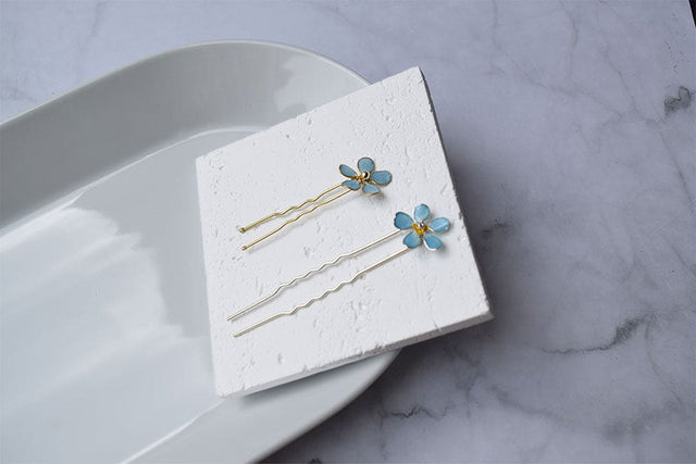 Hair pins and hair forks with single Forget-Me-Not flower, handmade, Sky blue colour.